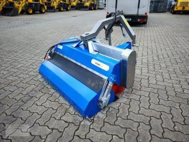 Nieuw Veeg Vemac Kehrmaschine FM140 140cm Kehrbesen Bürste Traktor Zapfwelle NEU: afbeelding 2