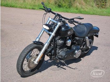 Harley-Davidson FXDB Dyna Street Bob Motorcykel (76hk)  - Motorfiets