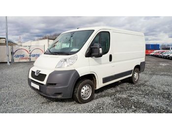 Gesloten bestelwagen Peugeot Boxer 2.2HDI/81kw L1H1 / AHK