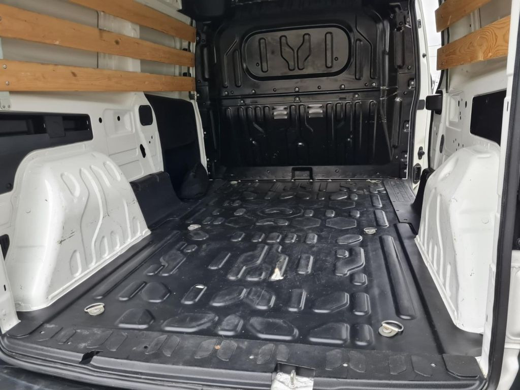 Kleine bestelwagen Opel Combo Kasten L2 lang Cargo 1.6 CDTI KLIMA KOMFOR: afbeelding 20