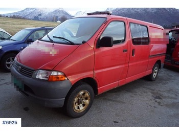 Gesloten bestelwagen, Bestelwagen met dubbele cabine Toyota Hiace: afbeelding 1