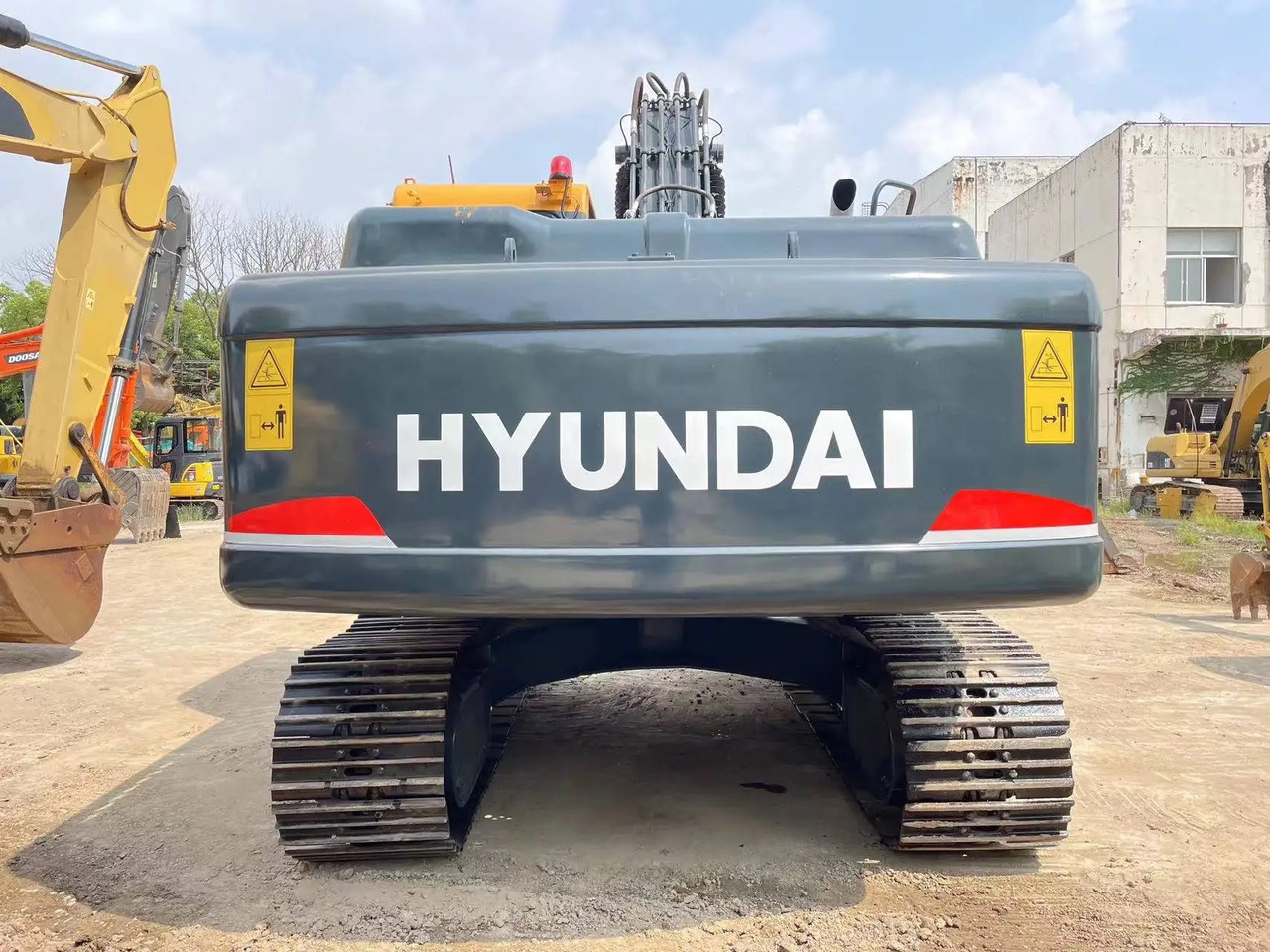 Rupsgraafmachine HYUNDAI R220 -9S track excavator 22 tons Korean hydraulic digger: afbeelding 6