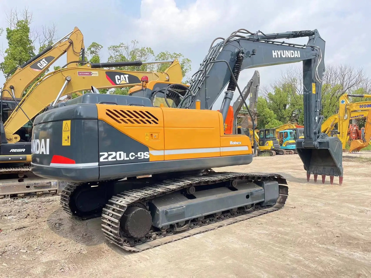 Rupsgraafmachine HYUNDAI R220 -9S track excavator 22 tons Korean hydraulic digger: afbeelding 3