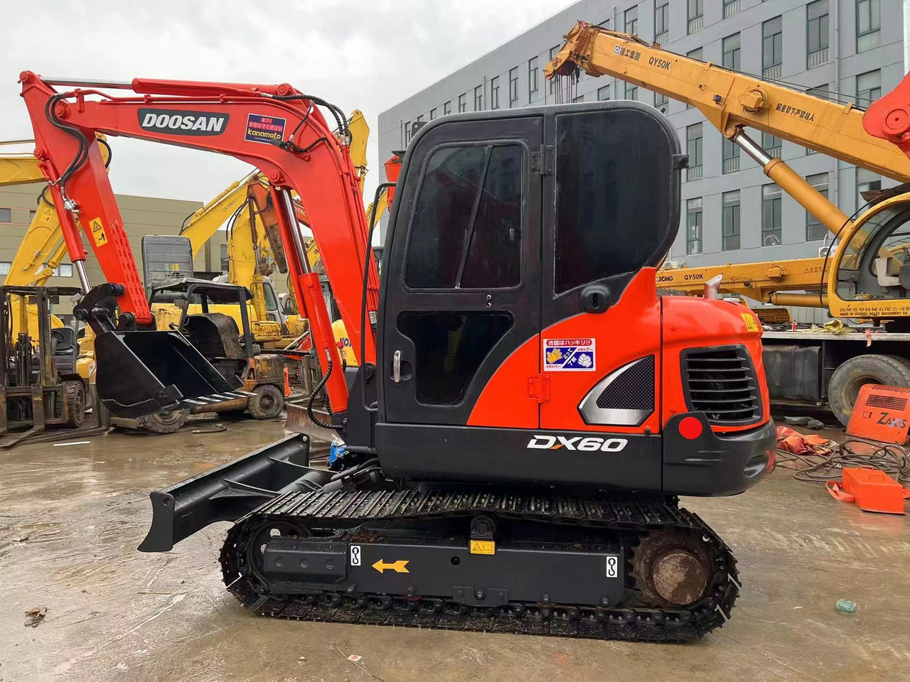 Rupsgraafmachine High quality DOOSAN used excavator DX60 strong power hot selling !!!: afbeelding 4