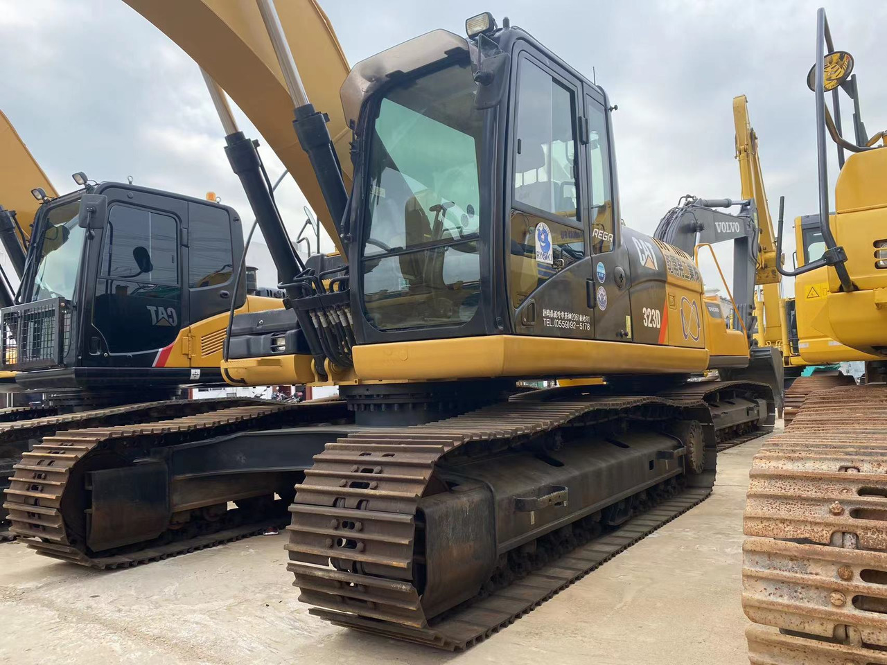 Rupsgraafmachine Hot sell caterpillar CAT323D2L good condition for sale: afbeelding 9