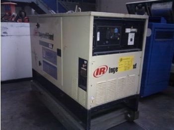 John Deere 60 KVA SOUNDPROOF - Industrie generator