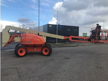 Knikarmhoogwerker JLG 600AJ