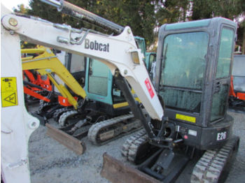 Bobcat E 26 langer Stiel, verrohrt  - Minigraafmachine