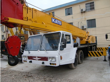 Kato NK-400E - Mobiele kraan