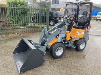 Giant G1200 Kniklader / shovel / wiellader - Wiellader