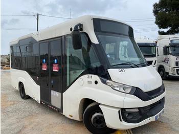 Minibus, Personenvervoer Iveco Daily: afbeelding 1
