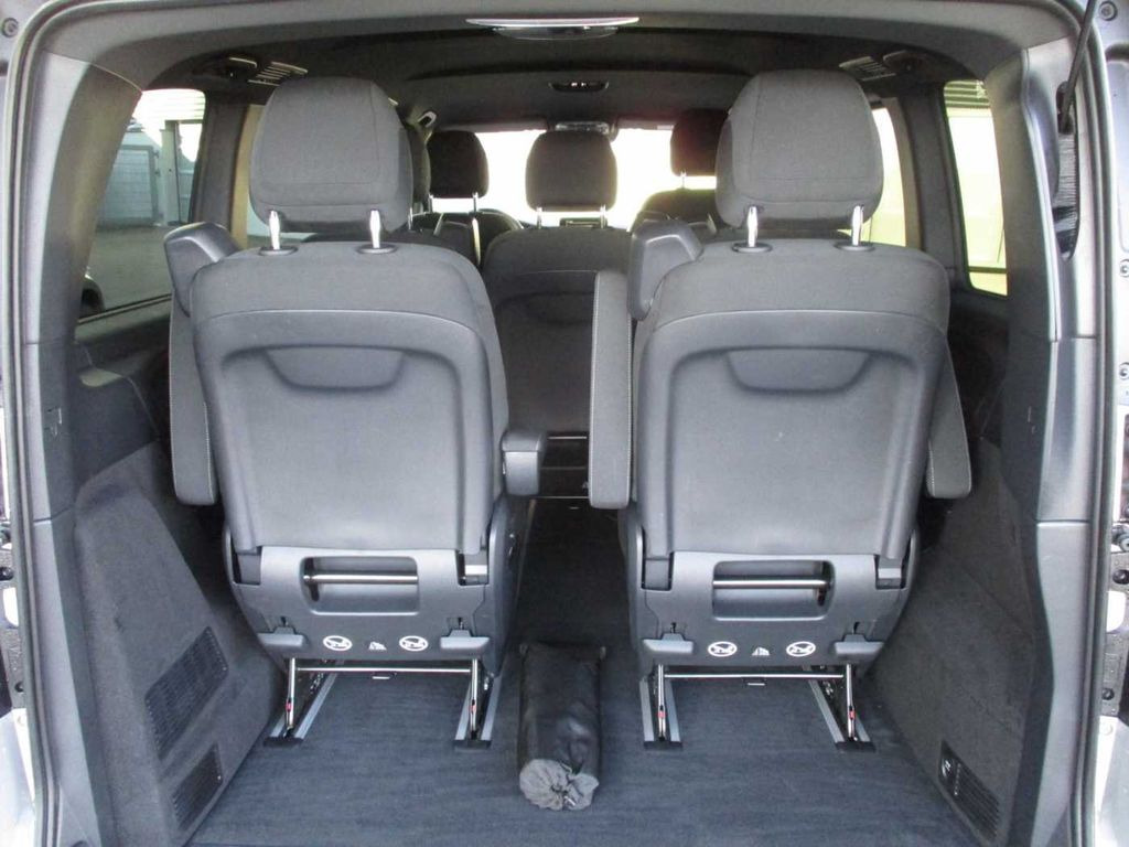 Minibus, Personenvervoer Mercedes-Benz V 250 d EDITION AMG elektr Türen DISTRONIC: afbeelding 7