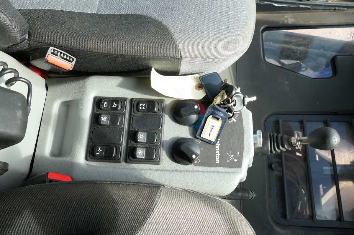 Veegwagen CX 202 2- Sitzer Klima Rückfahrkamera Tempomat: afbeelding 16