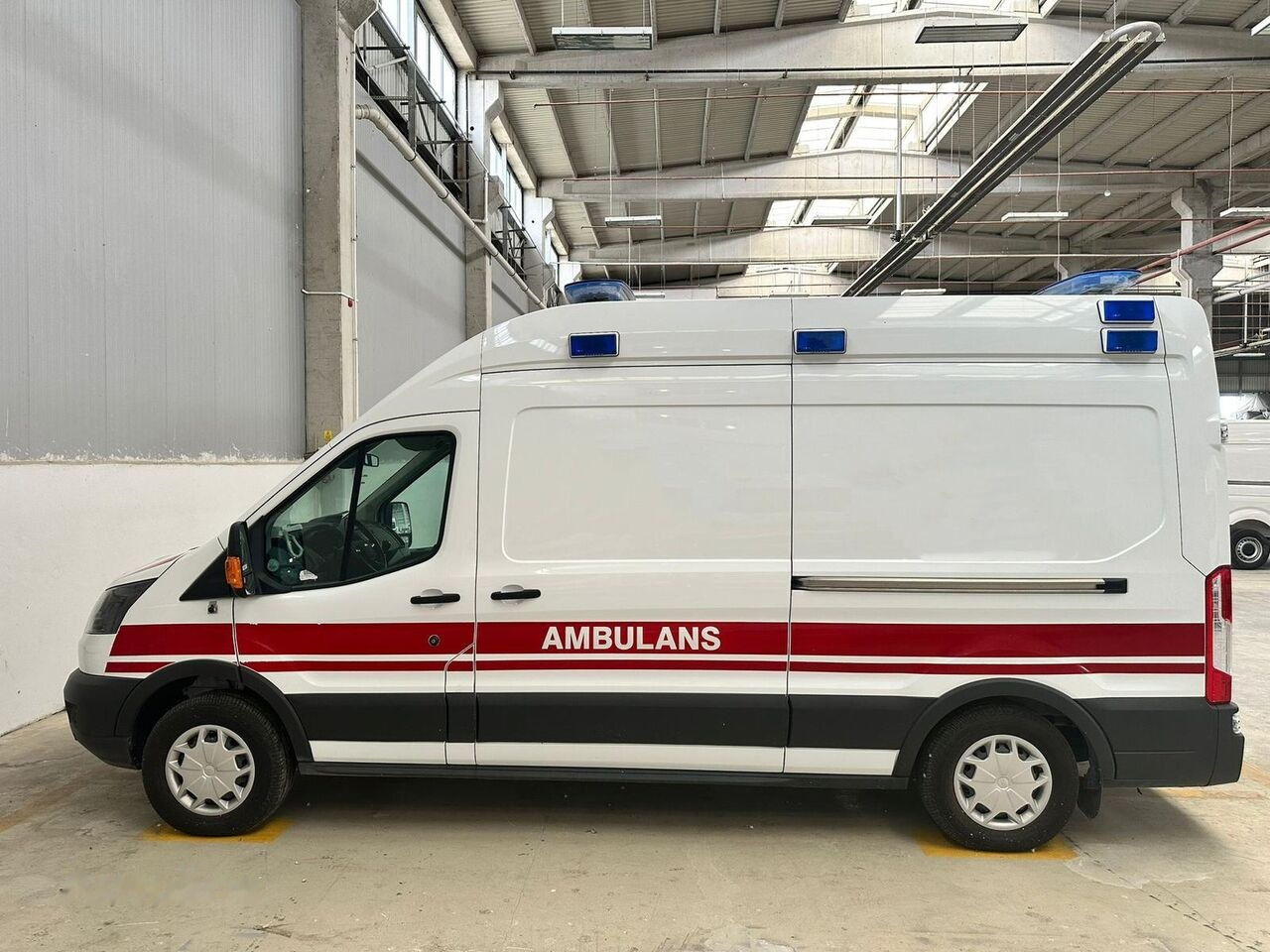 Nieuw Ambulance Ford Transit 410L: afbeelding 2