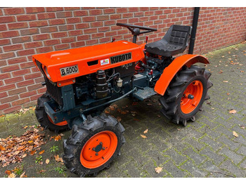 Kubota B 6000  - Gemeentelijke tractor