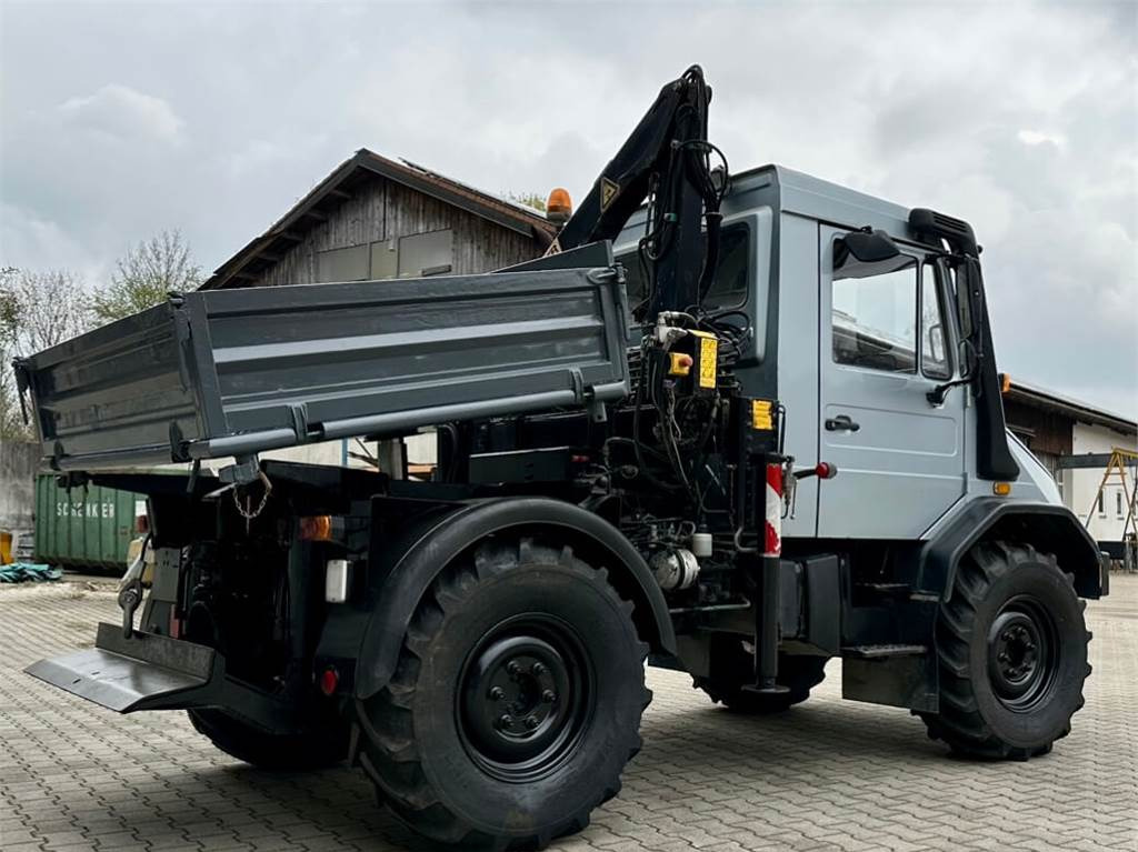 Gemeentelijke machine/ Speciaal, Kipper vrachtwagen Unimog 130 - U130 418 74426 mit Kran und Winde Mer: afbeelding 7