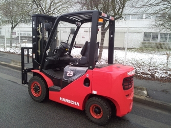 Hangcha XF25D 2500 - Diesel heftruck