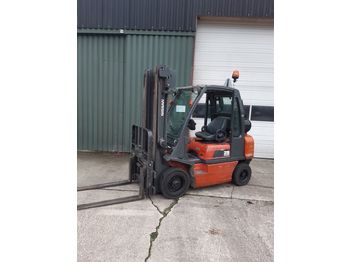 Heftruck NISSAN pL02A25U
