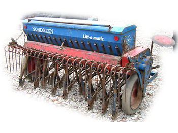  Drille Sähmaschine Saatgut Nordsten + Drille 3m - Landbouwmachine