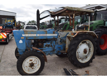 Tractor Ford 2000: afbeelding 2