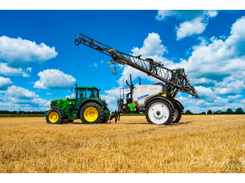 Getrokken veldspuit BOGUSLAV Group Agro ATLANT (3200l-21m)