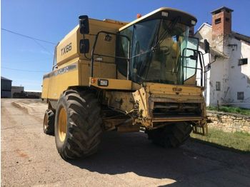 Maaidorser New Holland TX66