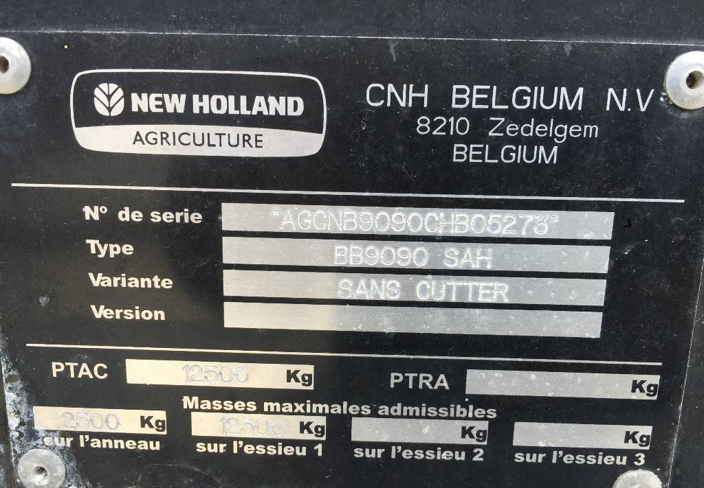 Vierkante balenpers New Holland BB9090 Damaged / Skadad: afbeelding 3