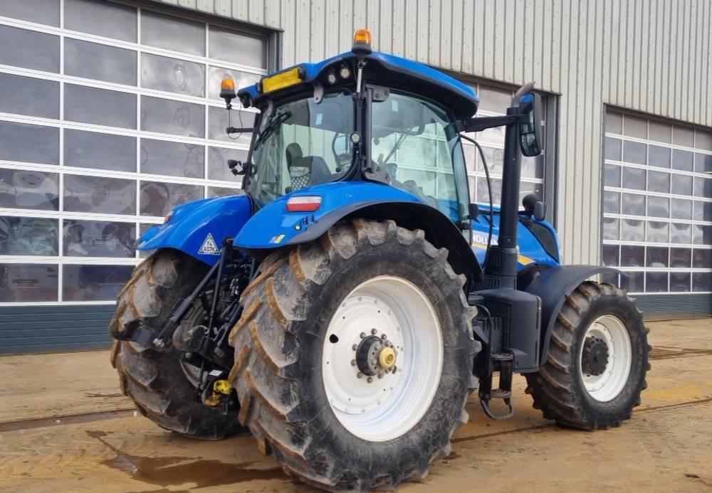 Tractor New Holland T7.260PC TULOSSA: afbeelding 3