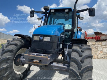 New Holland TS115 - Tractor: afbeelding 4