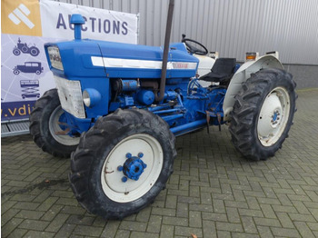 Ford 2000 4WD - Tractor