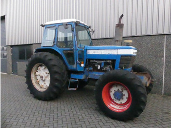 Ford TW 10 - Tractor
