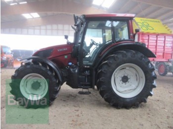 Valtra N123 H5 - Tractor