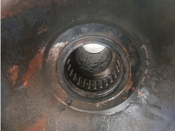 Fusee voor Kraan Grove Megatrack steering knuckle 16 holes: afbeelding 4