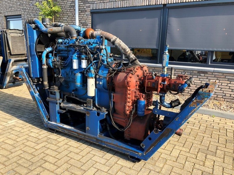Motor Sisu Valmet Diesel 74.234 ETA 181 HP diesel enine with ZF gearbox: afbeelding 3
