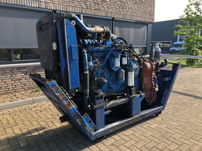 Motor Sisu Valmet Diesel 74.234 ETA 181 HP diesel enine with ZF gearbox: afbeelding 6