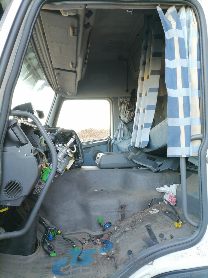 Cabine en interieur voor Vrachtwagen Volvo Volvo kabiin 85111210: afbeelding 19