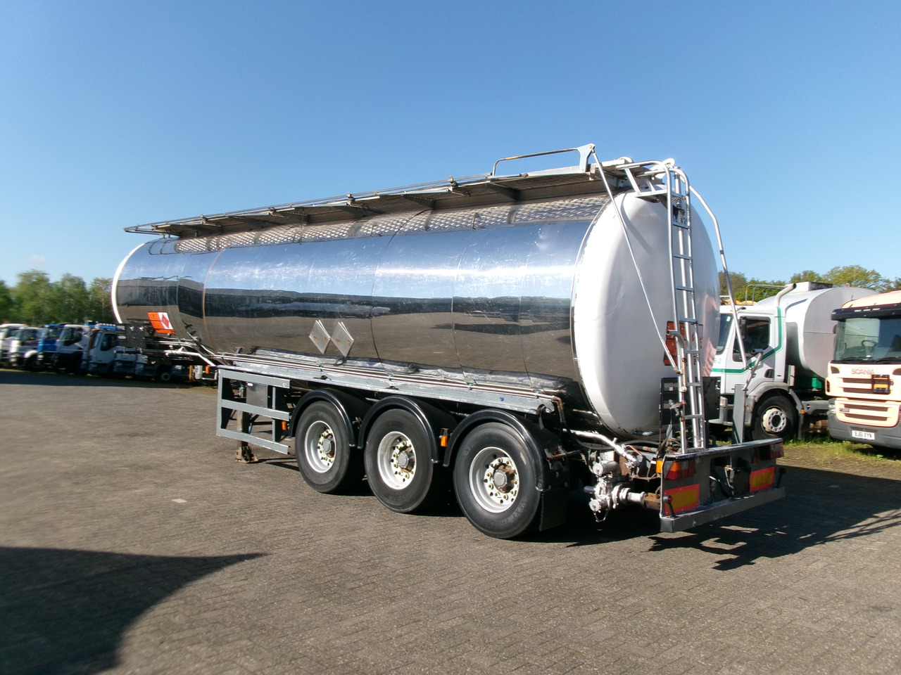 Tankoplegger voor het vervoer van chemicaliën Crane Fruehauf Chemical tank inox 37.5 m3 / 1 comp + pump: afbeelding 3