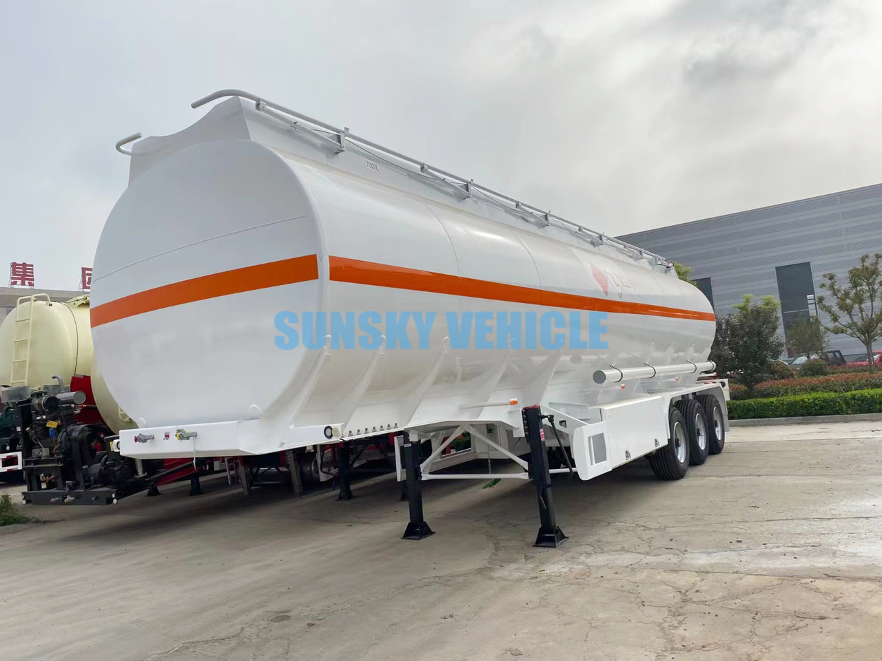 Nieuw Tankoplegger voor het vervoer van brandstoffen SUNSKY Fuel Tanker for sale: afbeelding 12