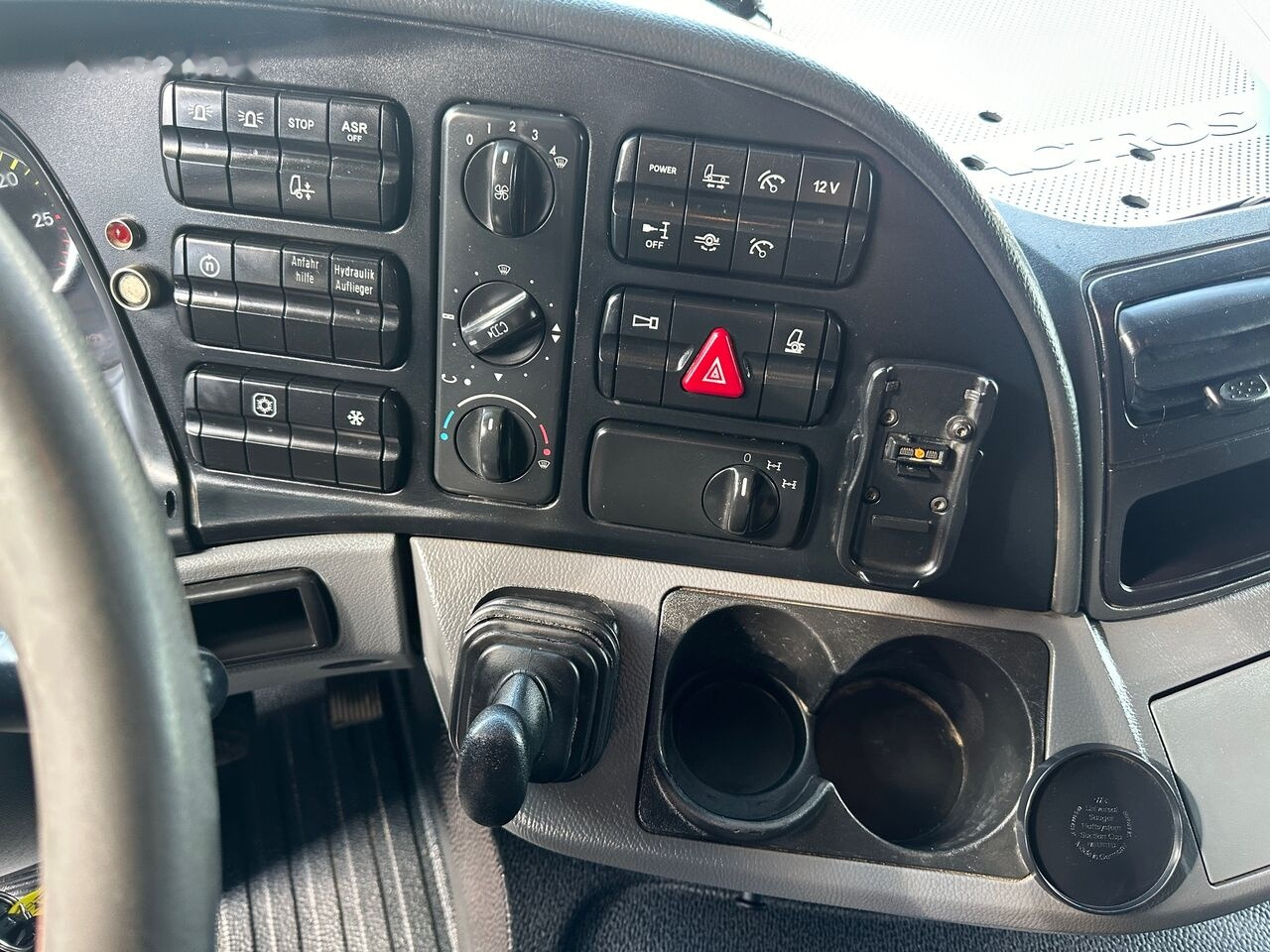 Trekker Mercedes-Benz 4160 Actros MP3 Titan Schwerlast SZM 8x4 V8 Klima Retarder 120T: afbeelding 18