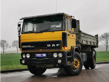 Kipper vrachtwagen DAF