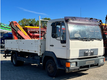 Vrachtwagen MAN L2000