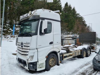 Containertransporter/ Wissellaadbak vrachtwagen MERCEDES-BENZ Actros 2551