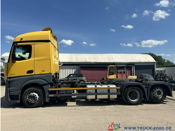Containertransporter/ Wissellaadbak vrachtwagen MERCEDES-BENZ Actros 2542