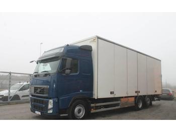 Bakwagen Volvo FH 6X2 skåpbil med kran