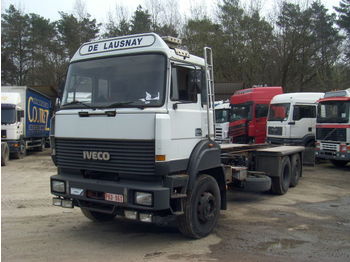 Iveco 240 E 32 6x2 - Chassis vrachtwagen