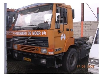 Terberg FL1350 WDG wide spread - Containertransporter/ Wissellaadbak vrachtwagen