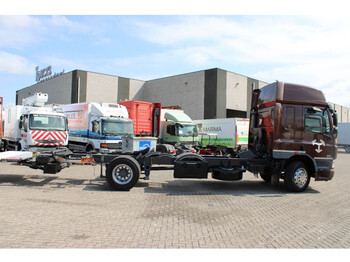 Chassis vrachtwagen DAF CF 65 220 + lift + euro 5: afbeelding 3