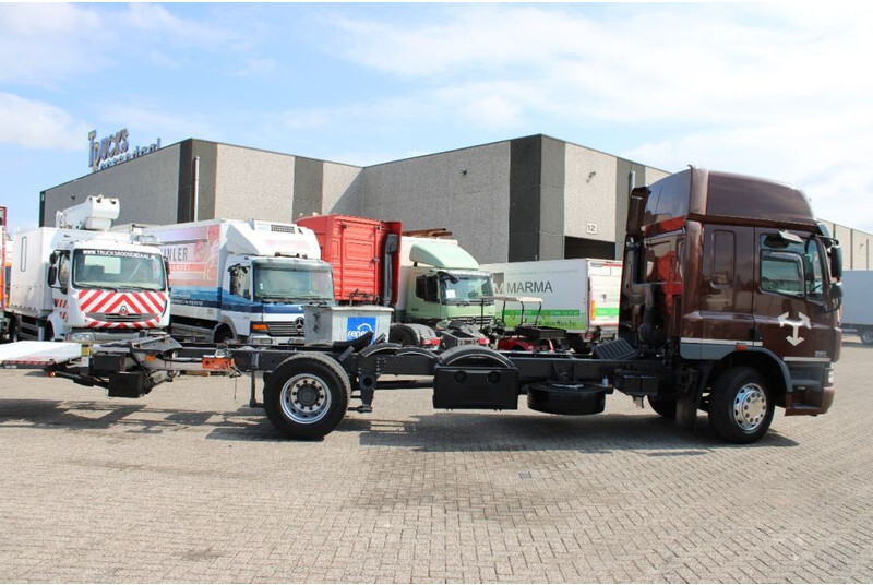 Chassis vrachtwagen DAF CF 65 220 + lift + euro 5: afbeelding 3