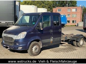 Chassis vrachtwagen Iveco 70C21 Doppelkabine Fahrgestell  AHK: afbeelding 1