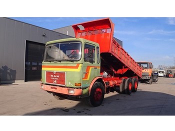 Kipper vrachtwagen MAN 26.280 (6 CYLINDER/ FULL STEEL/ BIG AXLE)